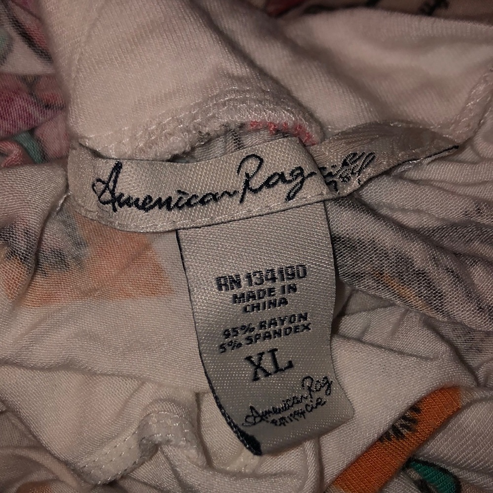 size XL - Picture 2 of 2